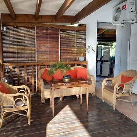 Le Val Rambaud Bed & Breakfast Saint-Denis Dış mekan fotoğraf
