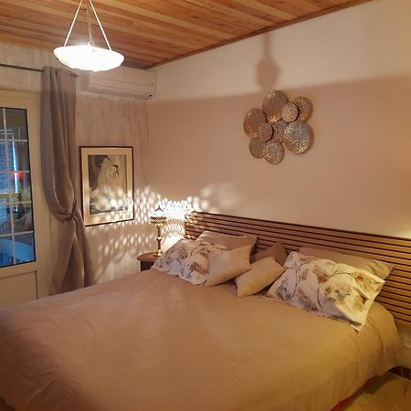 Le Val Rambaud Bed & Breakfast Saint-Denis Dış mekan fotoğraf