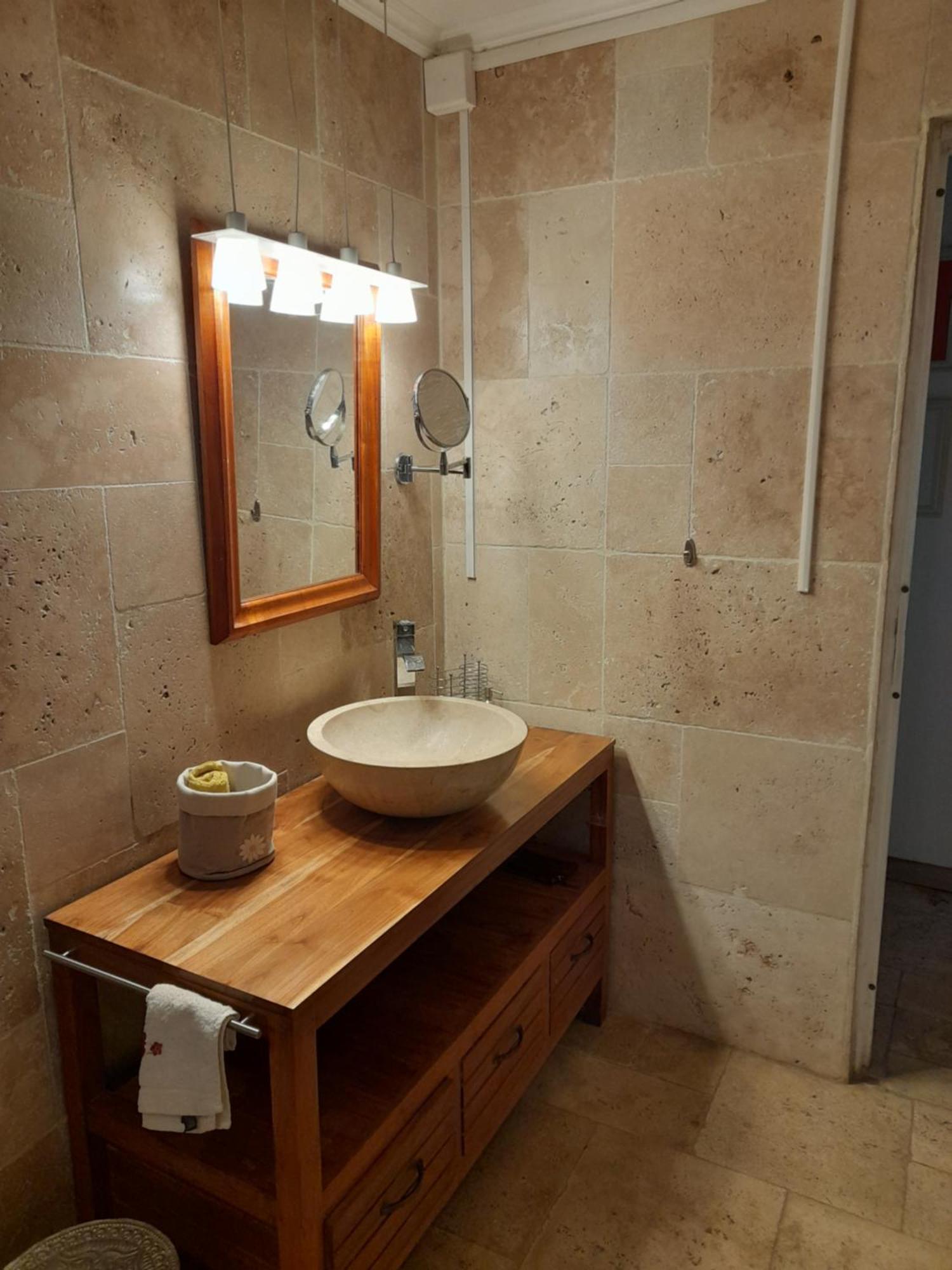 Le Val Rambaud Bed & Breakfast Saint-Denis Dış mekan fotoğraf